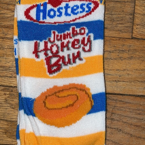 •HOSTESS•NWT JUMBO HONEY BUN NOVELTY CREW SOCKS FITS SHOES SIZE 6-12 UNISEX - Picture 4 of 7